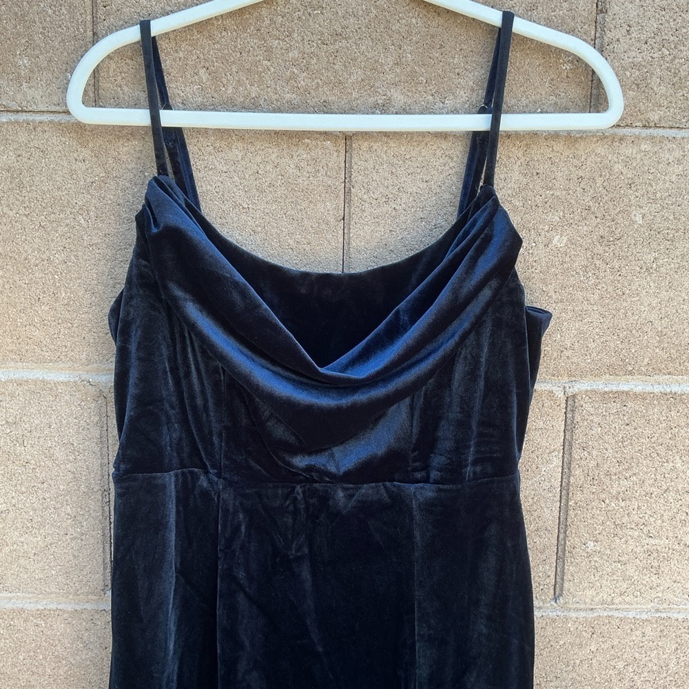 NWT Lulu’s Elegant Luxury Navy Blue Velvet Cowl Neck Maxi Dress Large Romantic - Picture 7 of 10